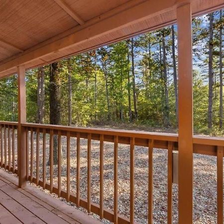 Misty Moonlight, Sleeps 4, Mountain Cabin Broken Bow Exterior foto